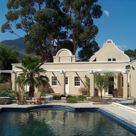 Somerset Villa Guesthouse Somerset West Exterior photo