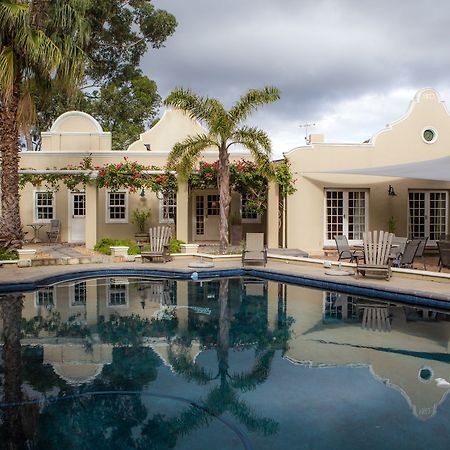 Somerset Villa Guesthouse Somerset West Exterior photo