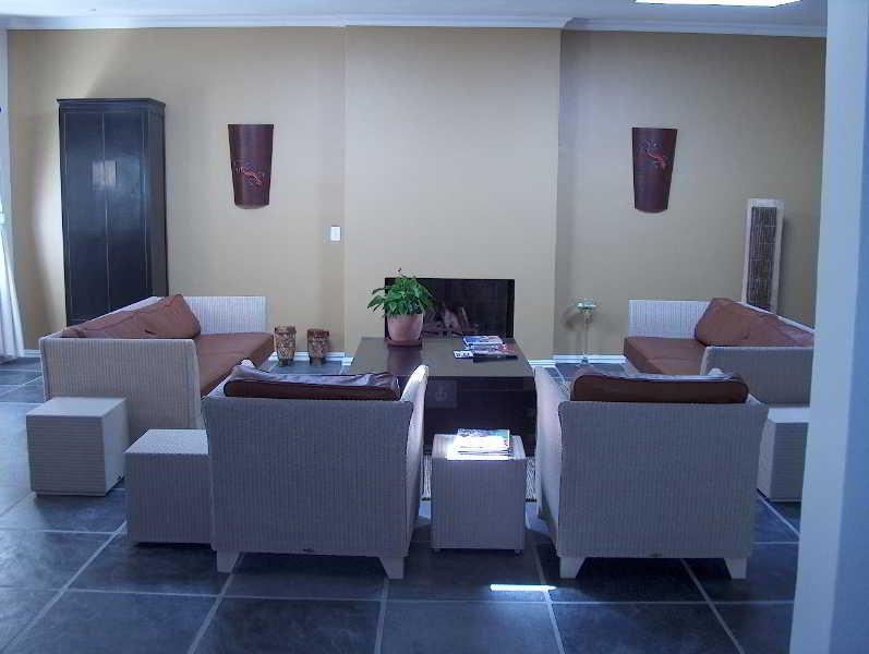 Somerset Villa Guesthouse Somerset West Exterior photo