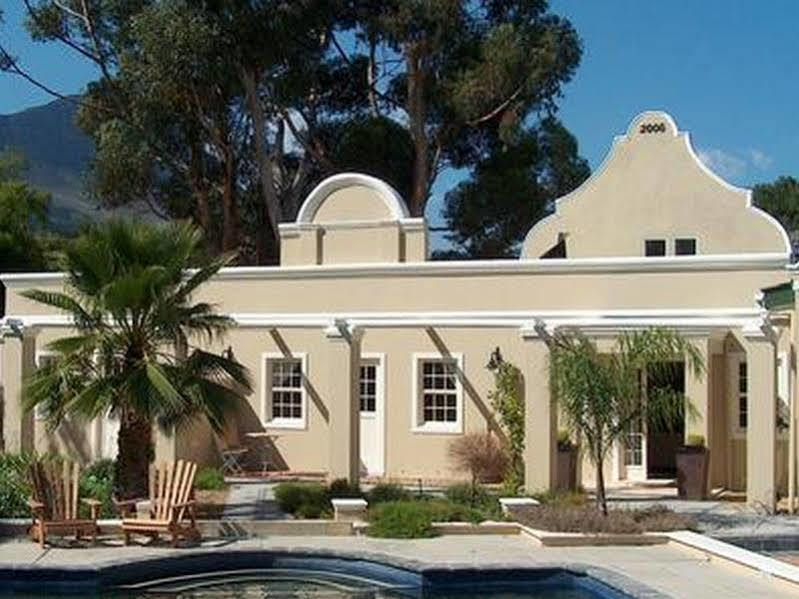 Somerset Villa Guesthouse Somerset West Exterior photo