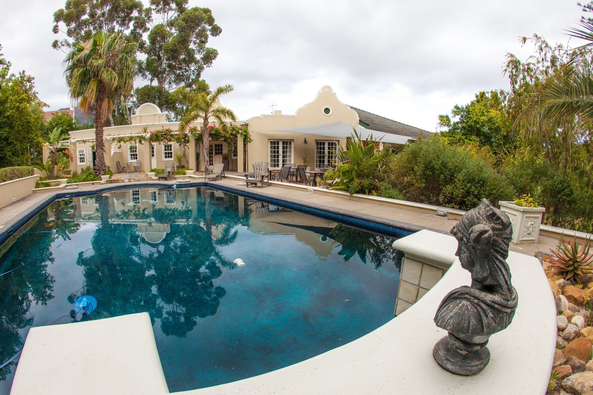 Somerset Villa Guesthouse Somerset West Exterior photo