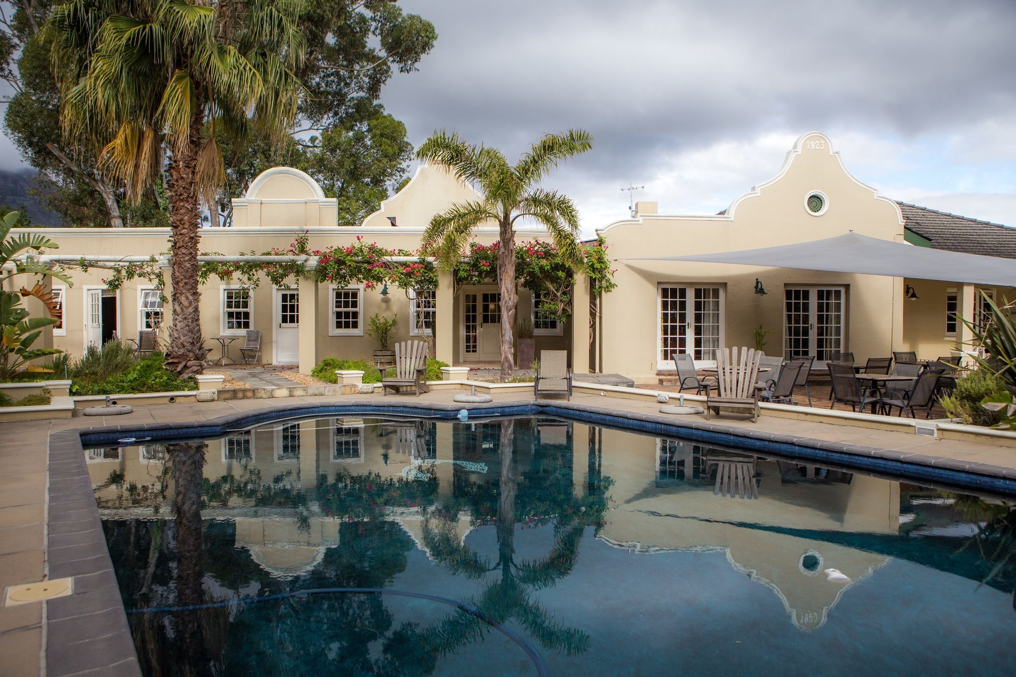 Somerset Villa Guesthouse Somerset West Exterior photo